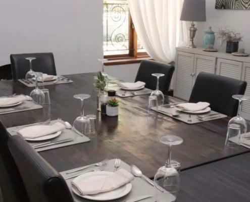 The Village Guesthouse Керес Екстериор снимка